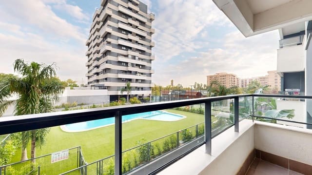3 bedroom Flat for sale in Valencia city with pool garage - € 485,000 (Ref: 10171955)