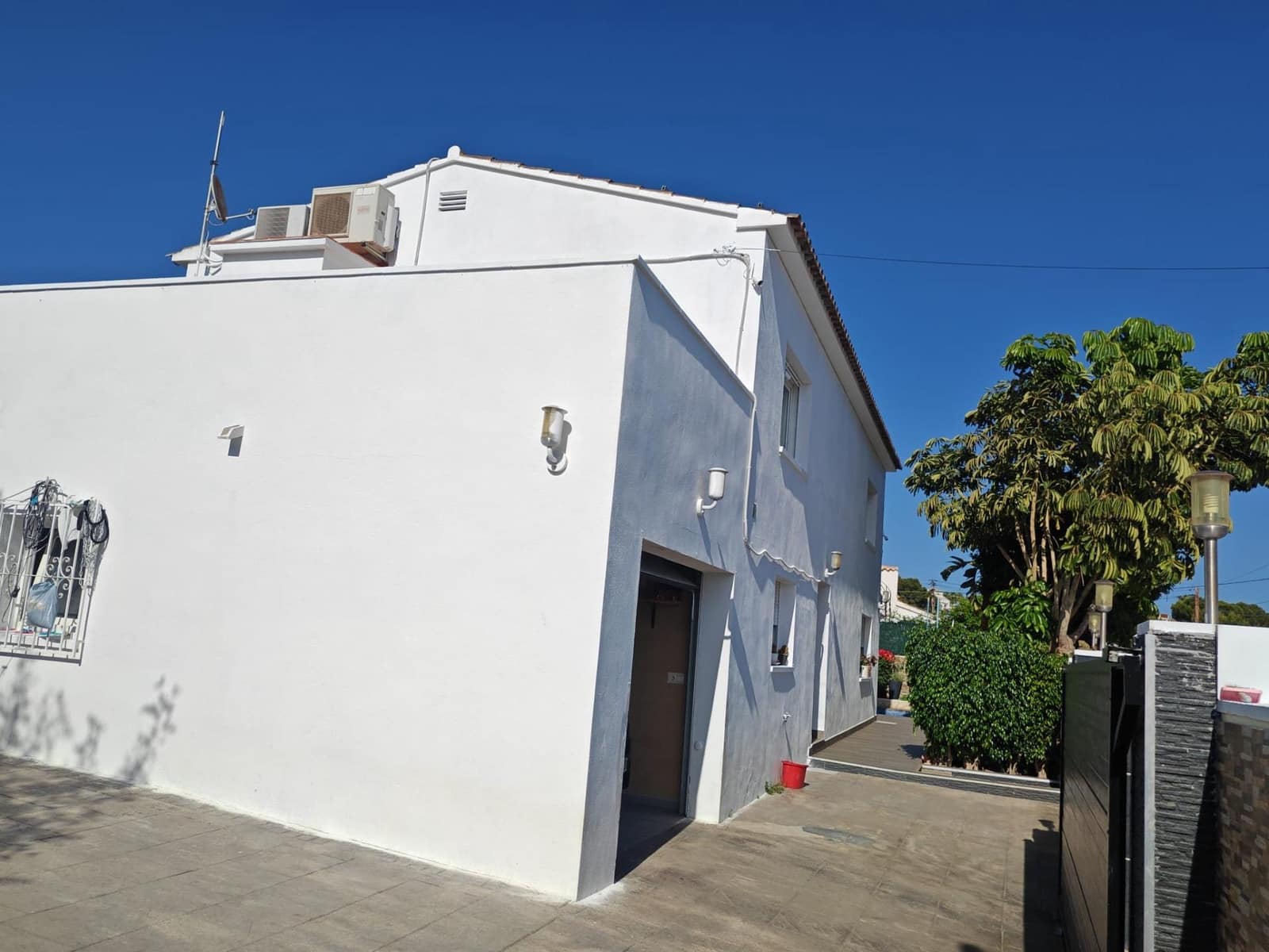 4 bedroom Villa for sale in Calpe / Calp with pool garage - € 750,000 (Ref: 10171957)