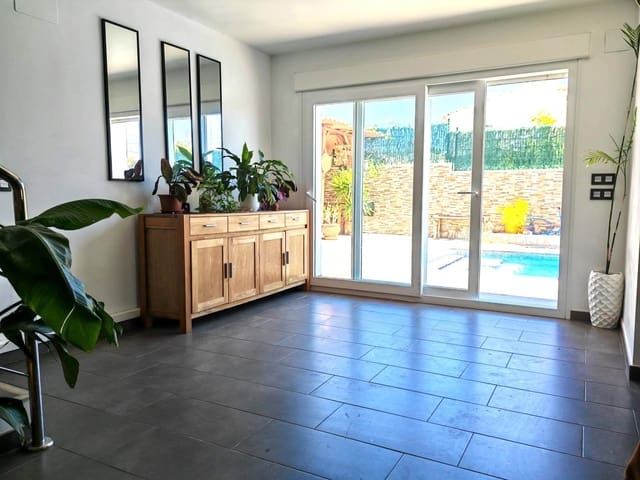 Chalet de 4 habitaciones en Cometa - Carrió, Calpe / Calp en venta con piscina garaje - 750.000 € (Ref: 10171957)