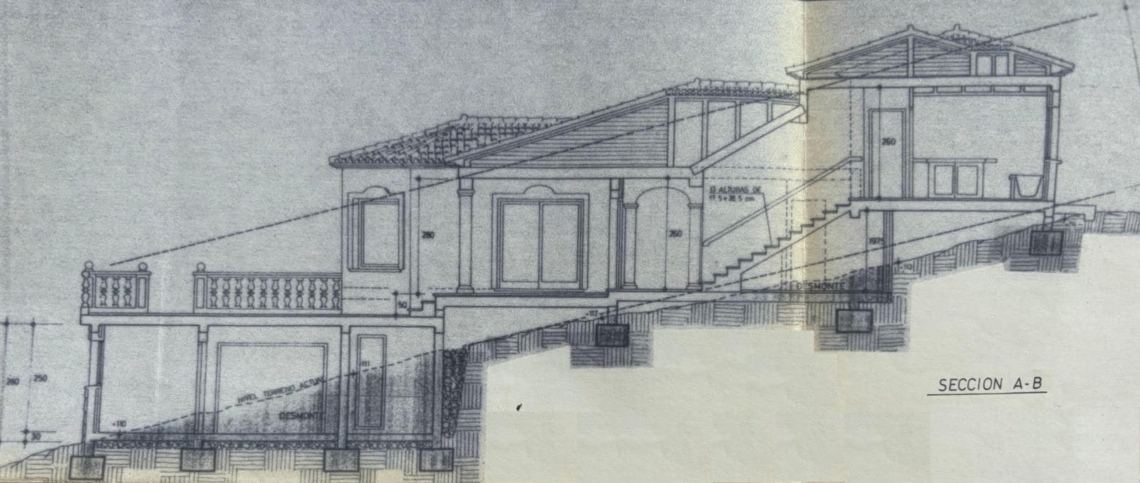 Chalet de 3 habitaciones en Dénia en venta con piscina garaje - 900.000 € (Ref: 10171958)