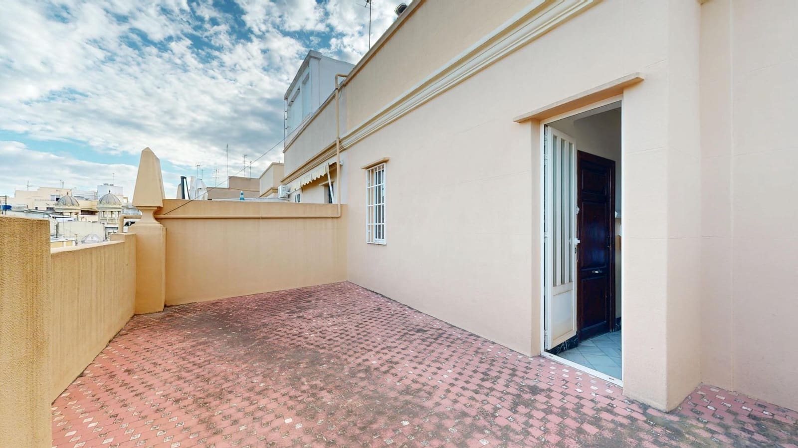 3 bedroom Penthouse for sale in Valencia city - € 700,000 (Ref: 10171959)