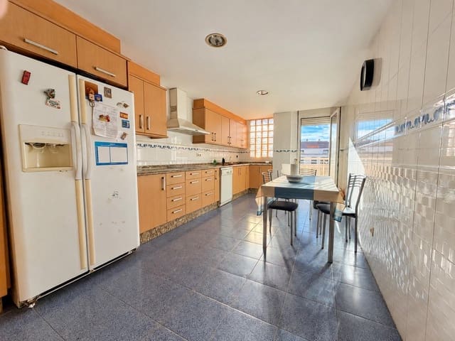 7 chambre Penthouse à vendre à Vila-real avec garage - 480 000 € (Ref: 10173965)