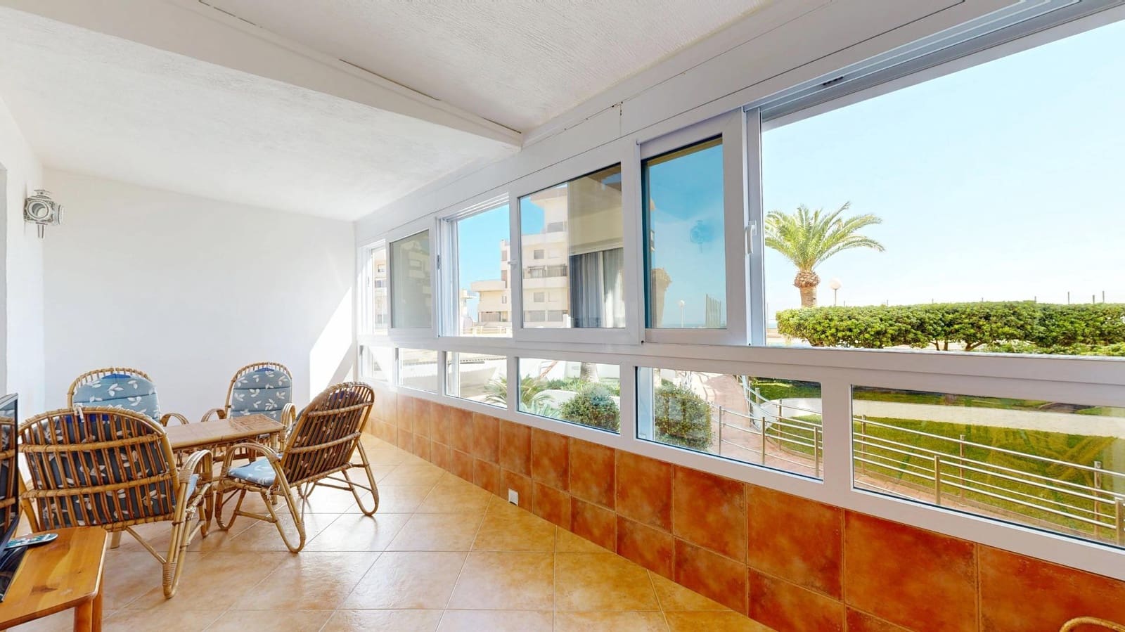 2 Zimmer Apartment zu verkaufen in Tavernes de la Valldigna mit Pool Garage - 179.900 € (Ref: 10173966)