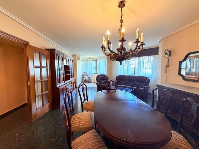 4 soverom Leilighet til salgs i Exposicio, Valencia by - € 699 000 (Ref: 10173967)