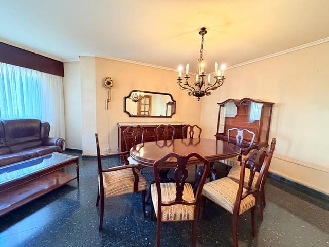 4 soverom Leilighet til salgs i Exposicio, Valencia by - € 699 000 (Ref: 10173967)