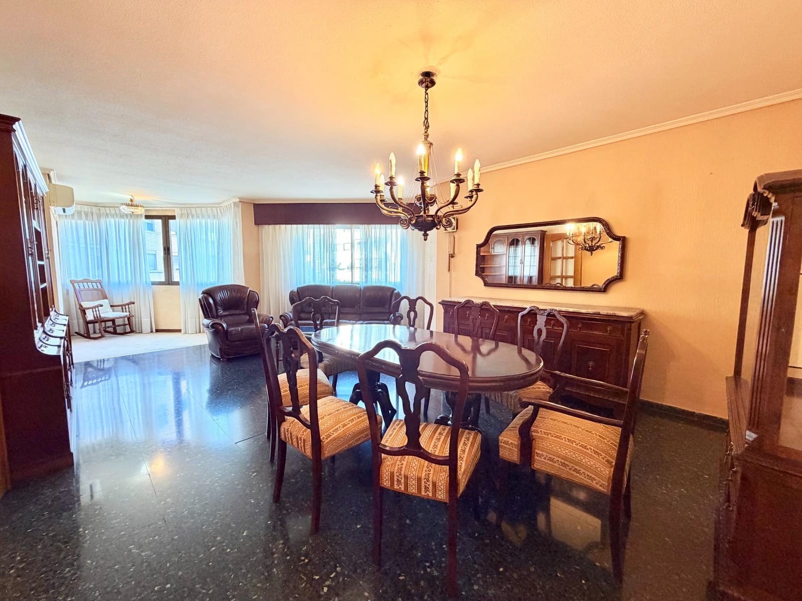 4 soverom Leilighet til salgs i Valencia by - € 699 000 (Ref: 10173967)