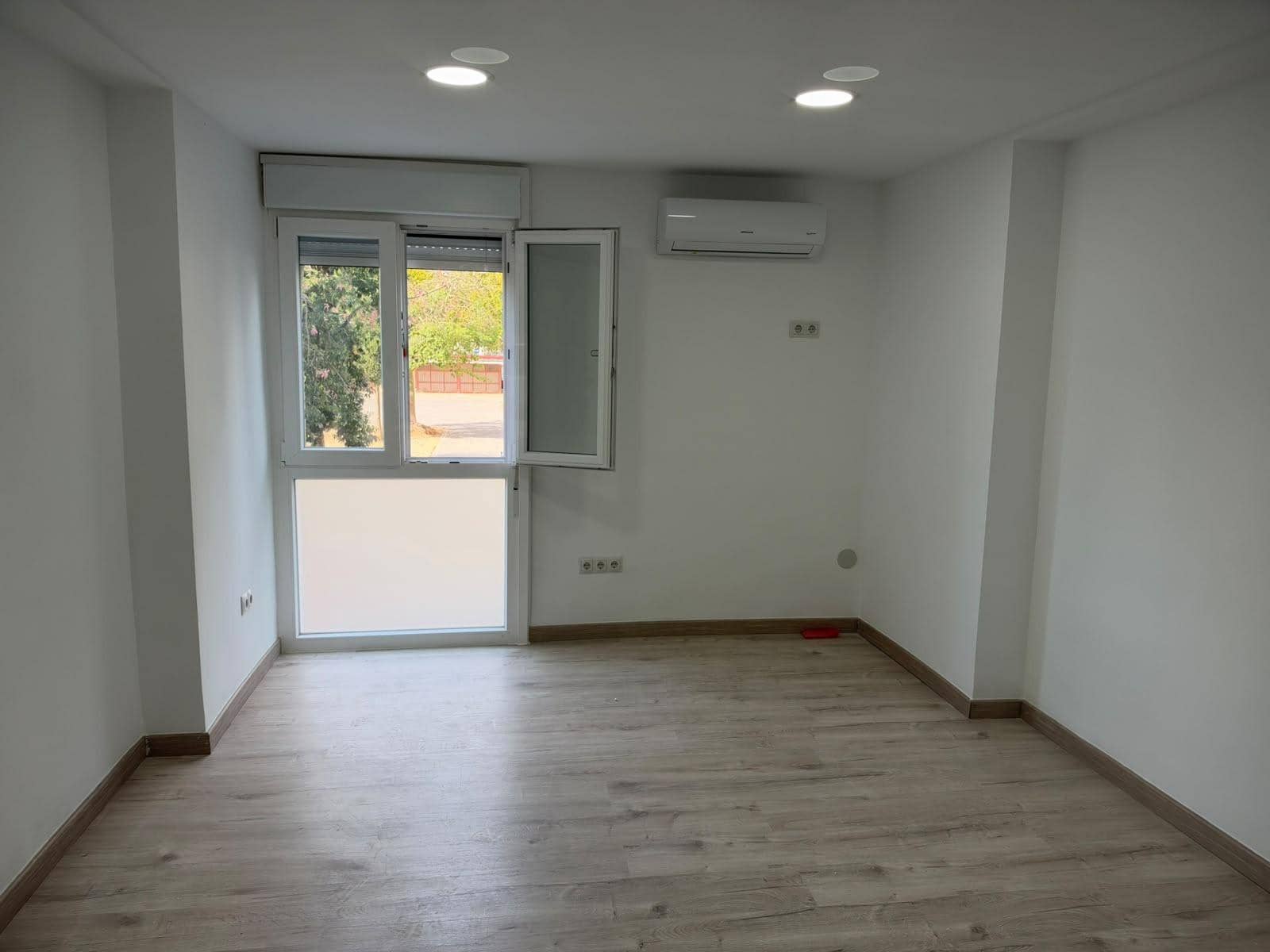 3 slaapkamer Flat te koop in Valencia stad - € 225.000 (Ref: 10174645)
