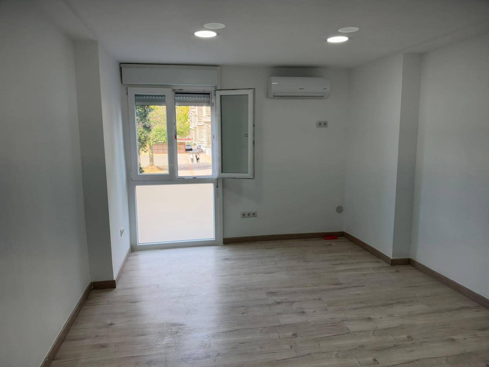 3 slaapkamer Flat te koop in Valencia stad - € 225.000 (Ref: 10174645)