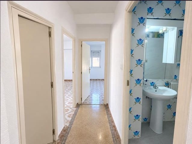 Piso de 3 habitaciones en Ciutat Fallera, València ciudad en venta - 179.900 € (Ref: 10174646)
