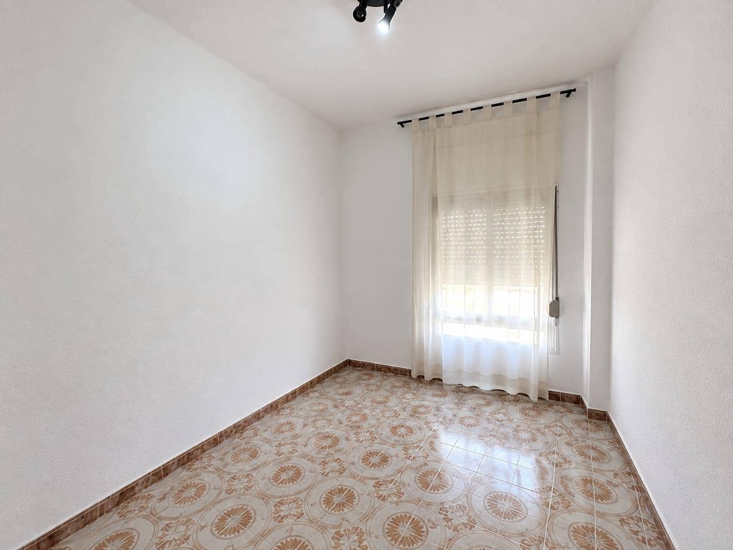 Piso de 3 habitaciones en València ciudad en venta - 179.900 € (Ref: 10174646)
