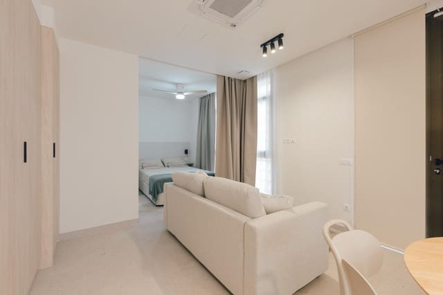 Loft te koop in Mestalla, Valencia stad - € 180.000 (Ref: 10174647)