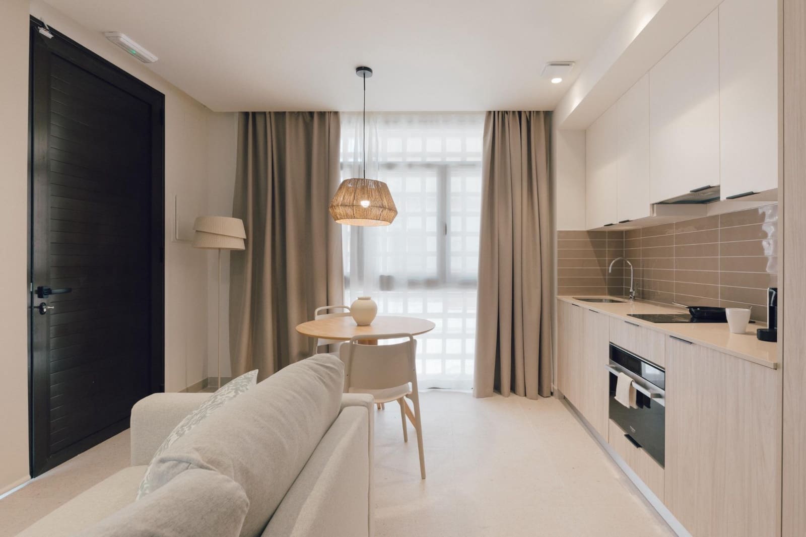Loft for sale in Valencia city - € 180,000 (Ref: 10174647)