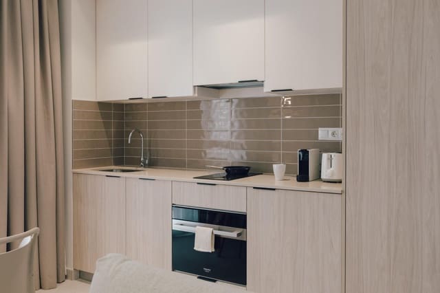 Loft te koop in Mestalla, Valencia stad - € 180.000 (Ref: 10174647)