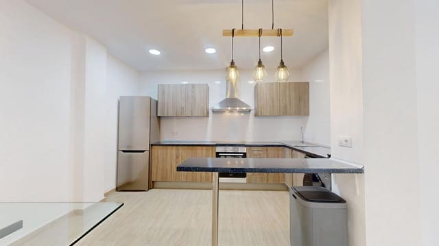 Piso de 4 habitaciones en Cabanyal-Canyamelar, València ciudad en venta - 348.000 € (Ref: 10184921)