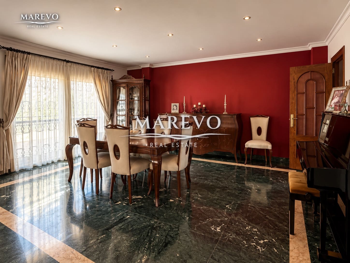 6 bedroom Villa for sale in Torrequebrada with pool garage - € 1,590,000 (Ref: 10186032)