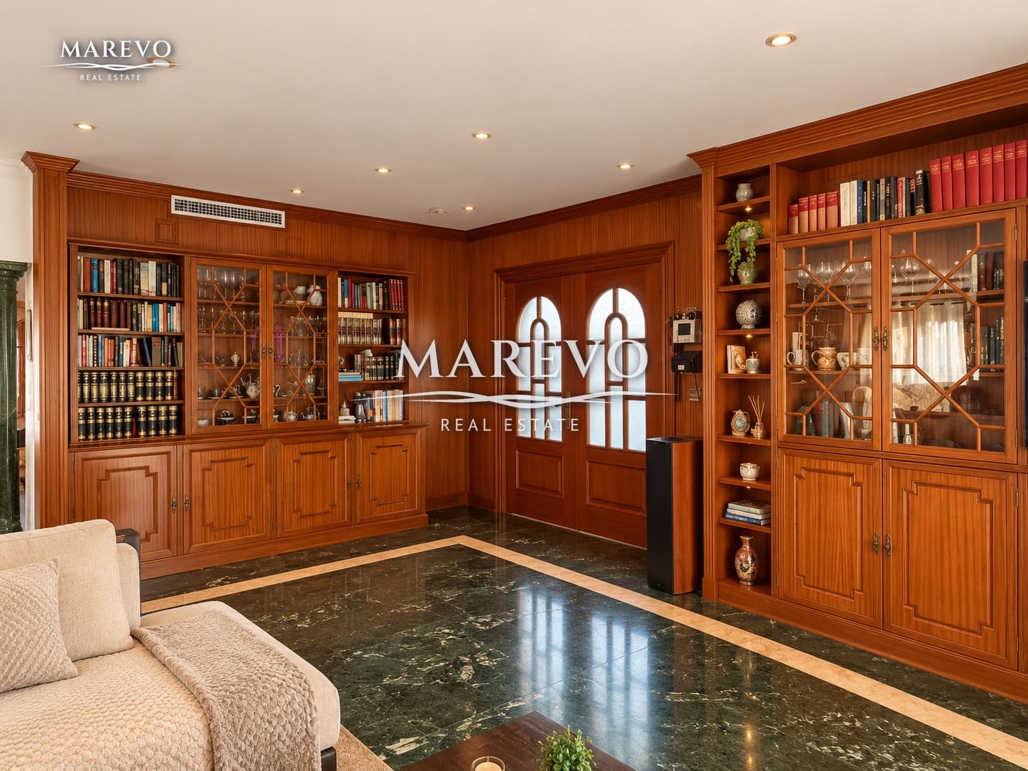 6 bedroom Villa for sale in Torrequebrada with pool garage - € 1,590,000 (Ref: 10186032)