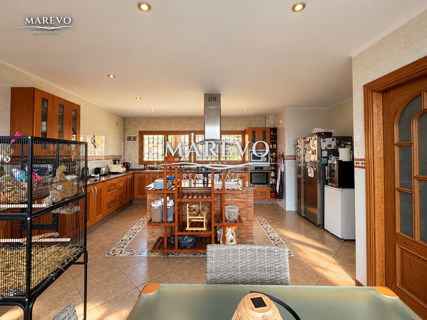 6 bedroom Villa for sale in Torrequebrada with pool garage - € 1,590,000 (Ref: 10186032)