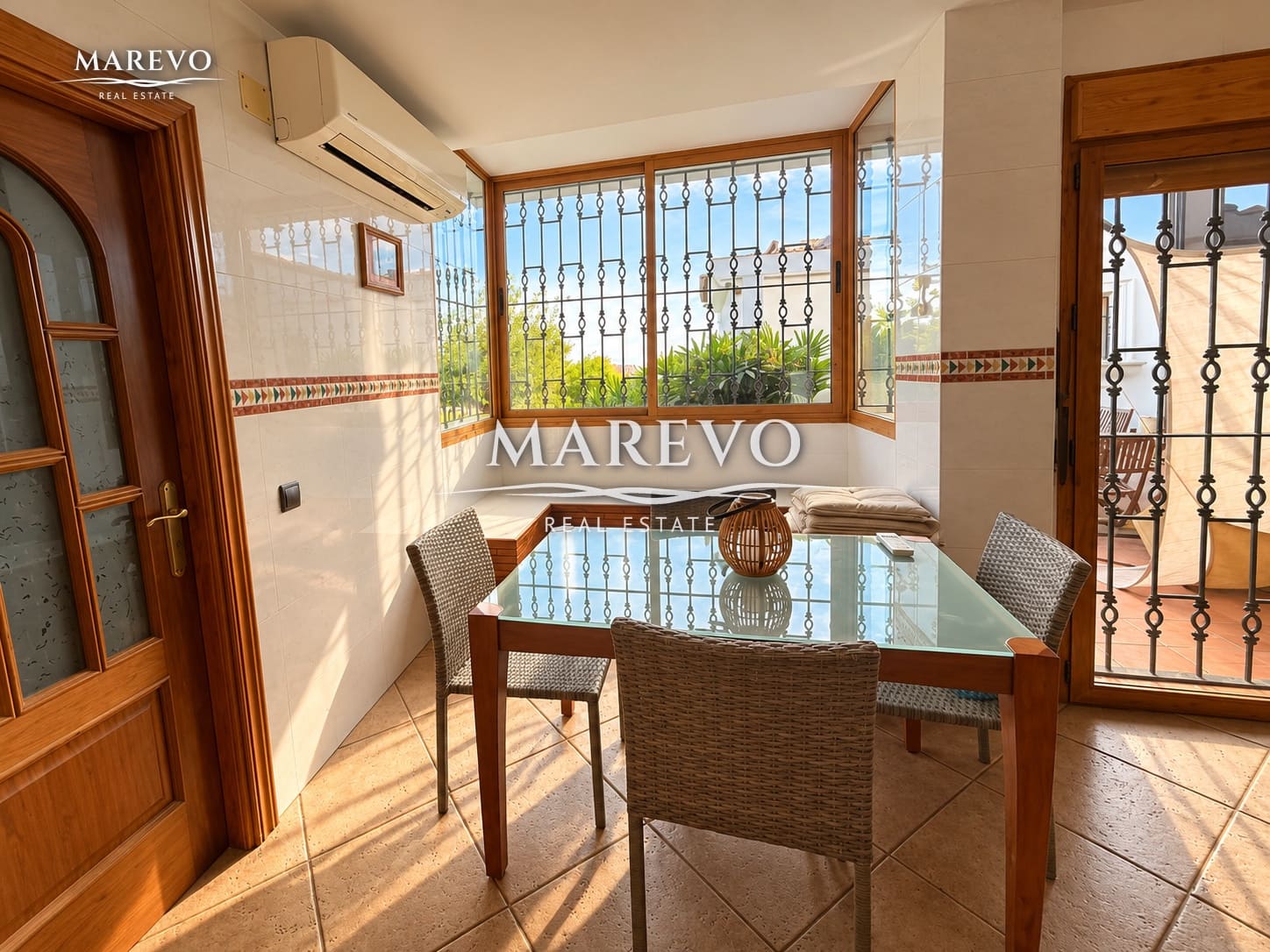 6 bedroom Villa for sale in Torrequebrada with pool garage - € 1,590,000 (Ref: 10186032)