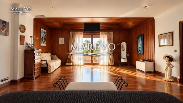 6 bedroom Villa for sale in Cortijo Torrequebrada, Benalmádena with pool garage - € 1,590,000 (Ref: 10186032)