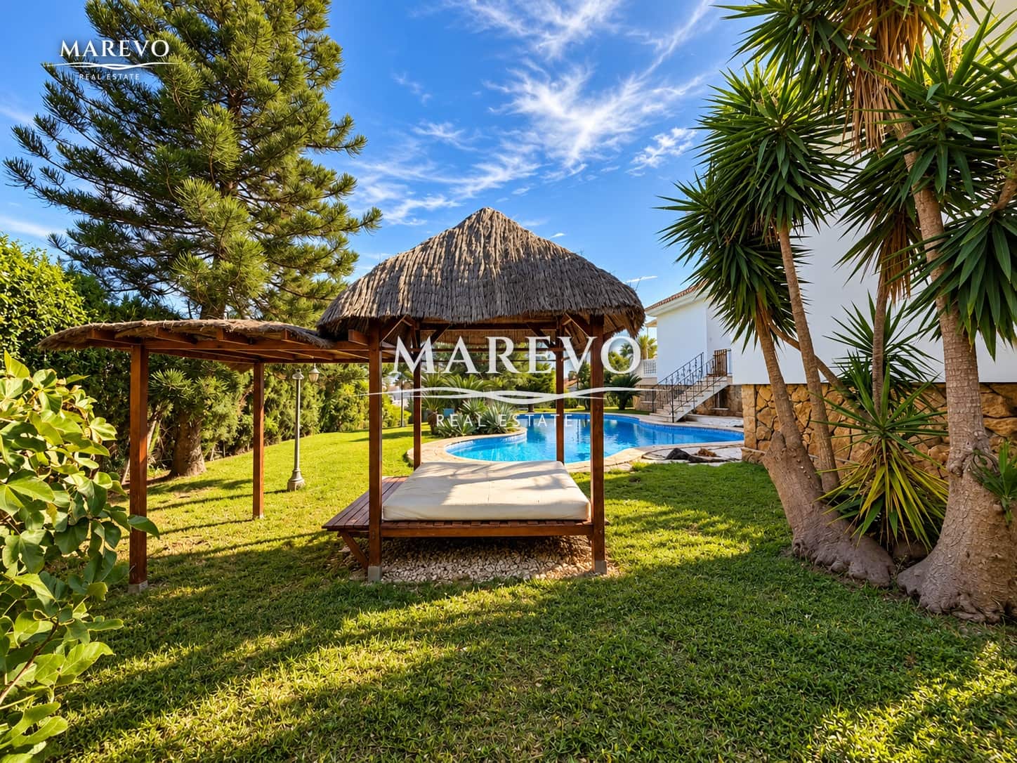 6 bedroom Villa for sale in Torrequebrada with pool garage - € 1,590,000 (Ref: 10186032)