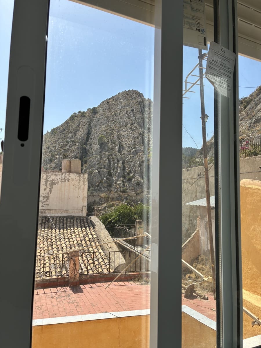 4 bedroom Townhouse for sale in Jijona / Xixona - € 149,000 (Ref: 10093828)