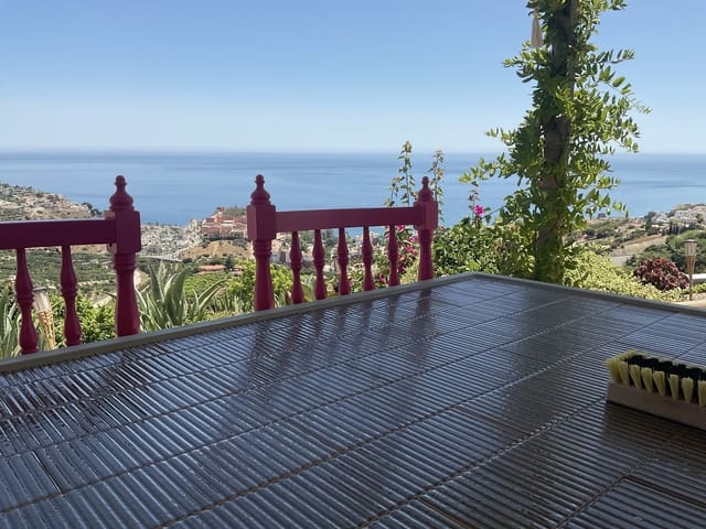 Finca/Casa Rural de 5 habitaciones en Almuñécar en venta con garaje - 595.000 € (Ref: 10093810)