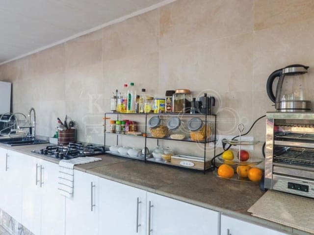 8 Zimmer Villa zu verkaufen in Son Vilar, Es Castell mit Pool - 1.350.000 € (Ref: 10160230)