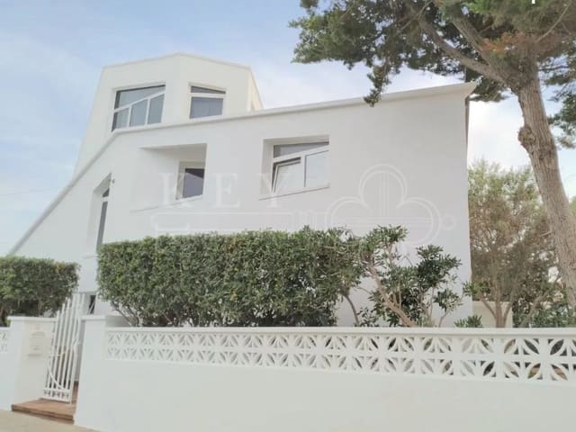 8 Zimmer Villa zu verkaufen in Son Vilar, Es Castell mit Pool - 1.350.000 € (Ref: 10160230)