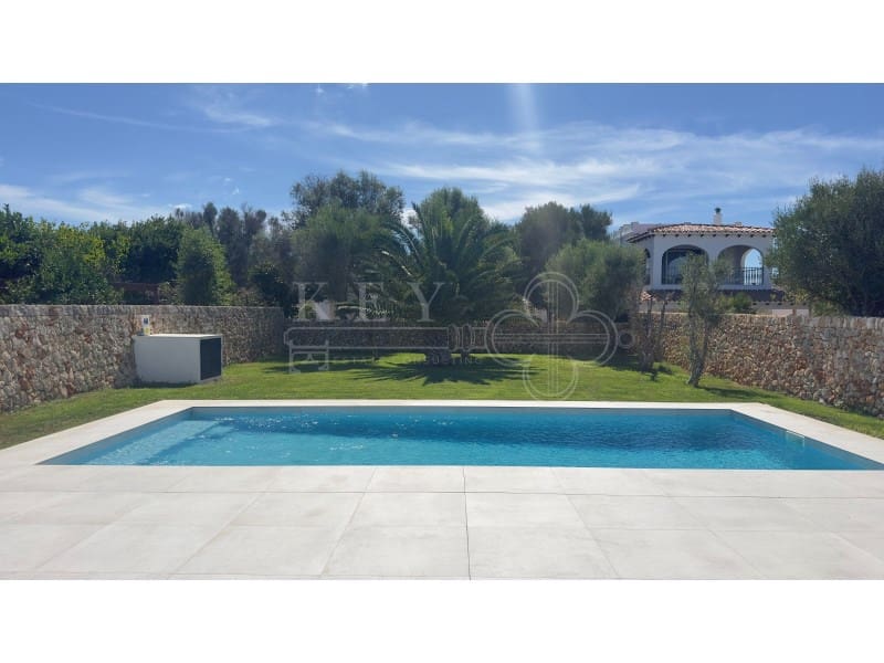 3 soverom Villa til salgs i Cala Blanca med svømmebasseng - € 1 295 000 (Ref: 10161219)