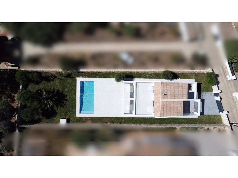 3 soverom Villa til salgs i Cala Blanca med svømmebasseng - € 1 295 000 (Ref: 10161219)