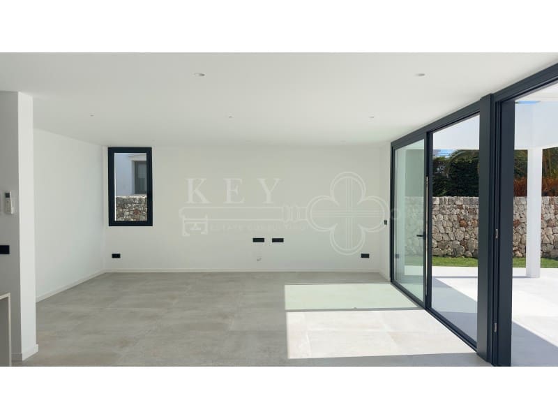 3 soverom Villa til salgs i Cala Blanca med svømmebasseng - € 1 295 000 (Ref: 10161219)
