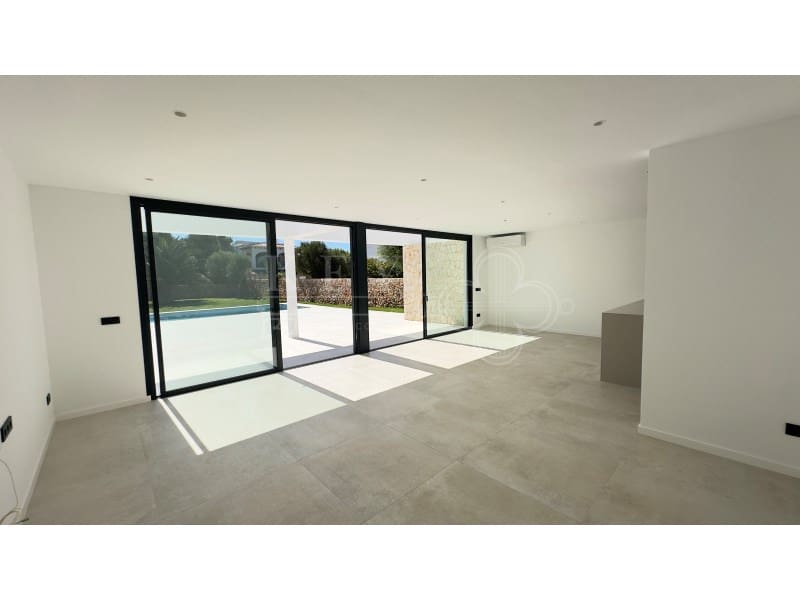 3 soverom Villa til salgs i Cala Blanca med svømmebasseng - € 1 295 000 (Ref: 10161219)