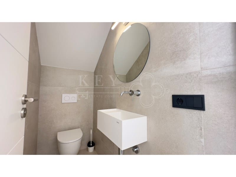 3 soverom Villa til salgs i Cala Blanca med svømmebasseng - € 1 295 000 (Ref: 10161219)