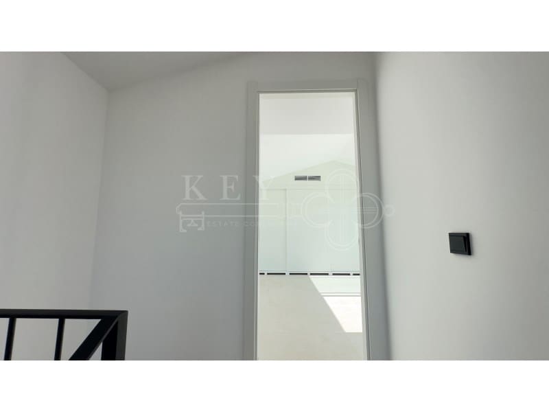 3 soverom Villa til salgs i Cala Blanca med svømmebasseng - € 1 295 000 (Ref: 10161219)