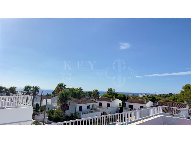 4 Zimmer Villa zu verkaufen in Cala Blanca mit Pool Garage - 849.000 € (Ref: 10161220)