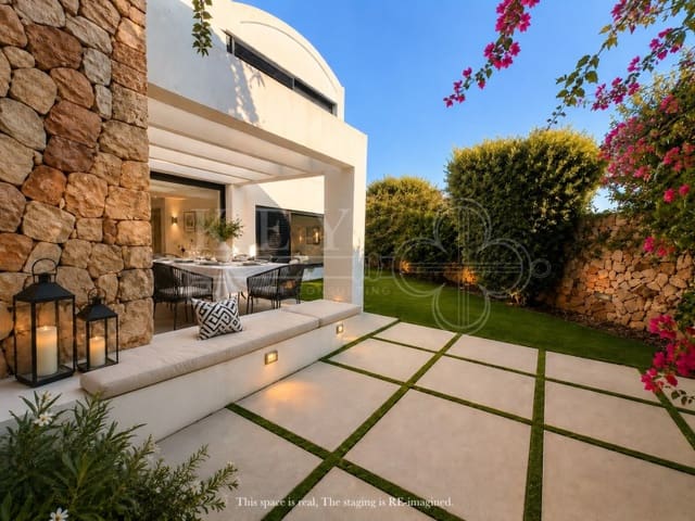 Chalet de 3 habitaciones en Cala Blanca, Ciutadella de Menorca en venta con piscina garaje - 890.000 € (Ref: 10161221)