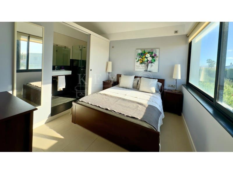 3 Zimmer Villa zu verkaufen in Cala Blanca mit Pool Garage - 890.000 € (Ref: 10161221)