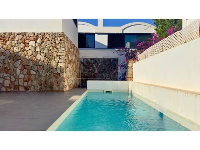 Chalet de 3 habitaciones en Cala Blanca, Ciutadella de Menorca en venta con piscina garaje - 890.000 € (Ref: 10161221)