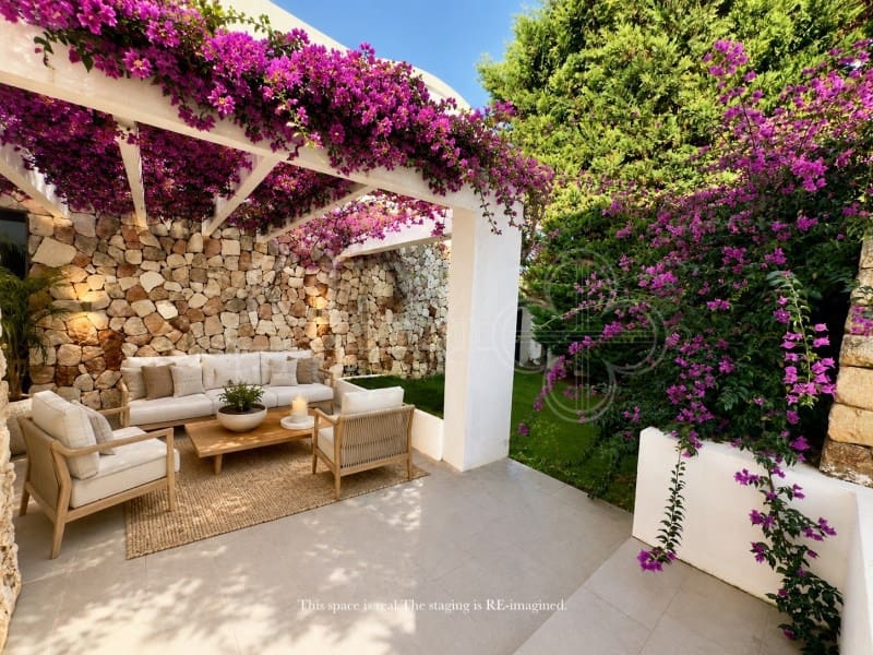 3 Zimmer Villa zu verkaufen in Cala Blanca mit Pool Garage - 890.000 € (Ref: 10161221)
