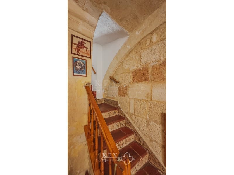 5 soveværelse Byhus til salg i Ciutadella de Menorca - € 590.000 (Ref: 10162888)