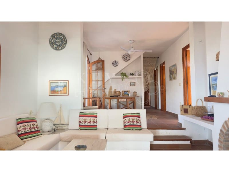 3 bedroom Villa for sale in Cap d'Artruix with pool - € 850,000 (Ref: 10166609)