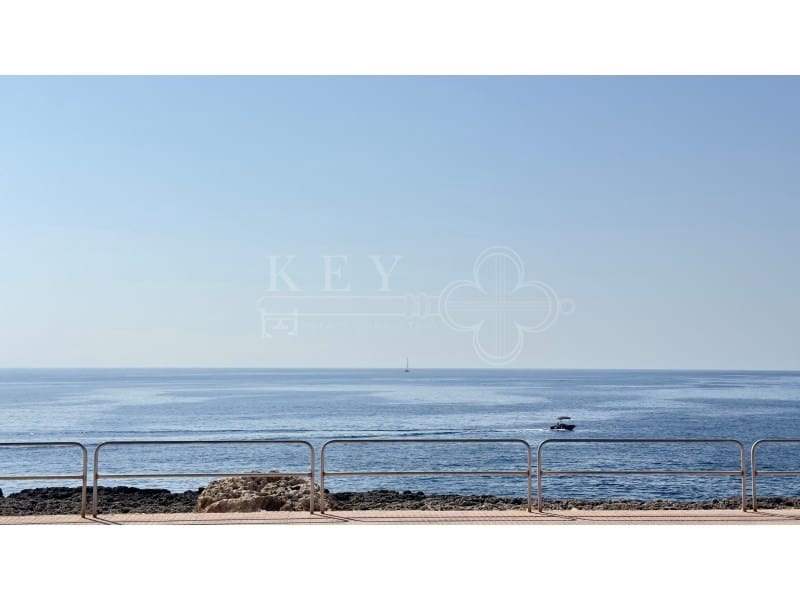 3 bedroom Villa for sale in Cap d'Artruix with pool - € 850,000 (Ref: 10166609)