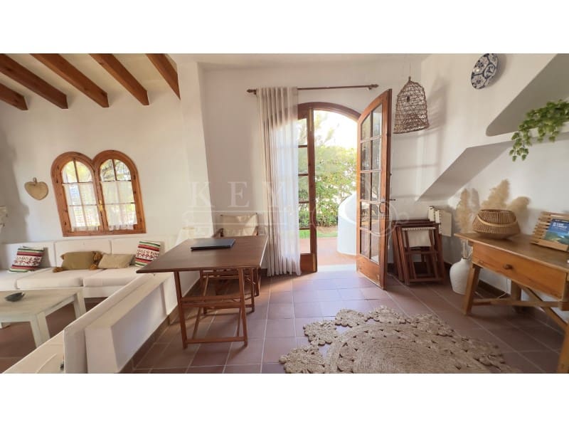 3 bedroom Villa for sale in Cap d'Artruix with pool - € 850,000 (Ref: 10166609)