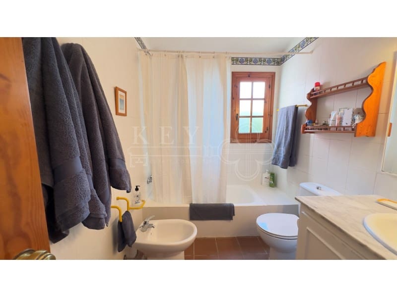 3 bedroom Villa for sale in Cap d'Artruix with pool - € 850,000 (Ref: 10166609)