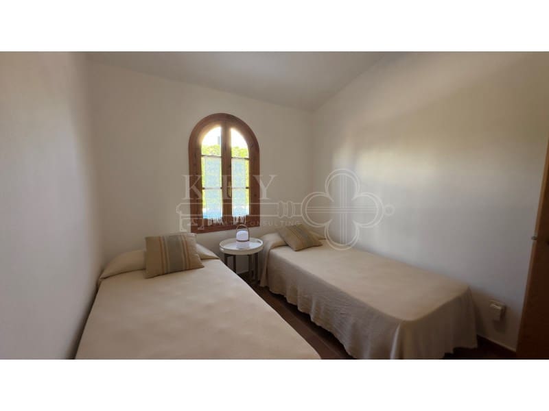 3 bedroom Villa for sale in Cap d'Artruix with pool - € 850,000 (Ref: 10166609)