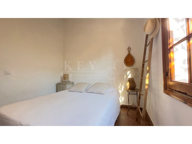 3 bedroom Villa for sale in Cap d'Artruix with pool - € 850,000 (Ref: 10166609)