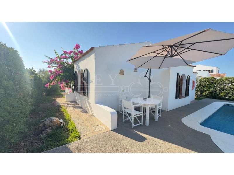 3 bedroom Villa for sale in Cap d'Artruix with pool - € 850,000 (Ref: 10166609)