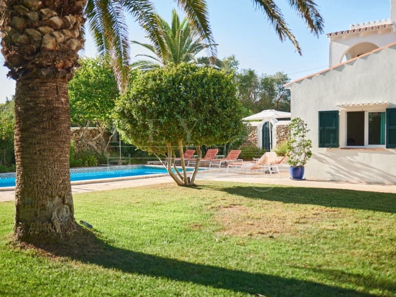 7 soveværelse Villa til salg i Trebaluger med swimmingpool garage - € 1.780.000 (Ref: 10168440)
