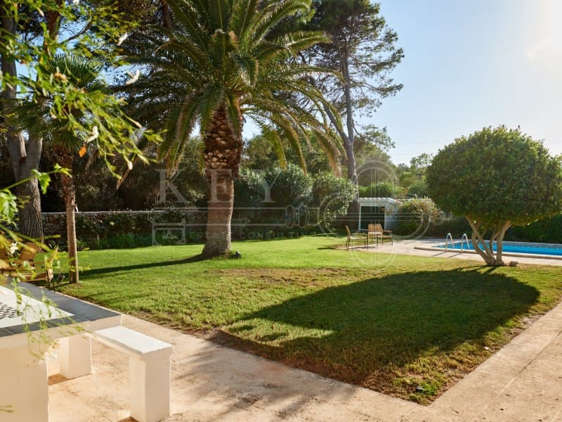 7 soveværelse Villa til salg i Trebaluger med swimmingpool garage - € 1.780.000 (Ref: 10168440)