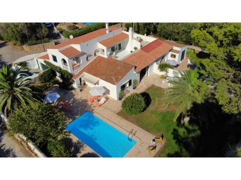 7 soveværelse Villa til salg i Trebaluger med swimmingpool garage - € 1.780.000 (Ref: 10168440)